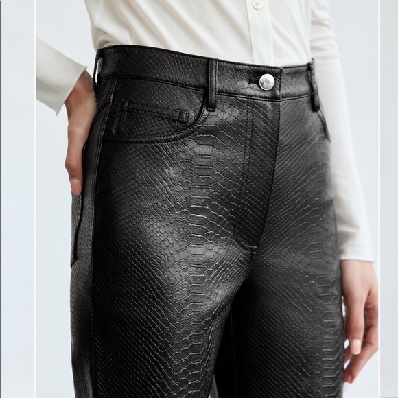 Aritzia snakeskin texture Melina pants - Picture 4 of 5